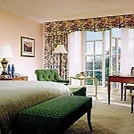 Four Seasons Hotel 3*