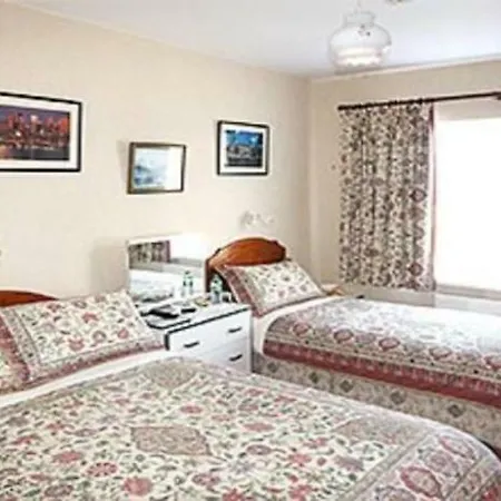 Four Seasons Ξενοδοχείο 3*